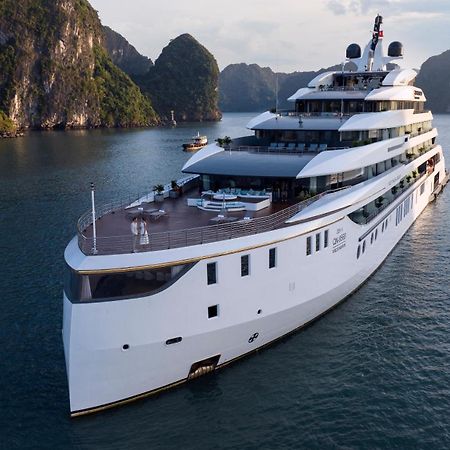 Hotel Grand Pioneers Halong Bay Cruise 1 Ha Long Esterno foto