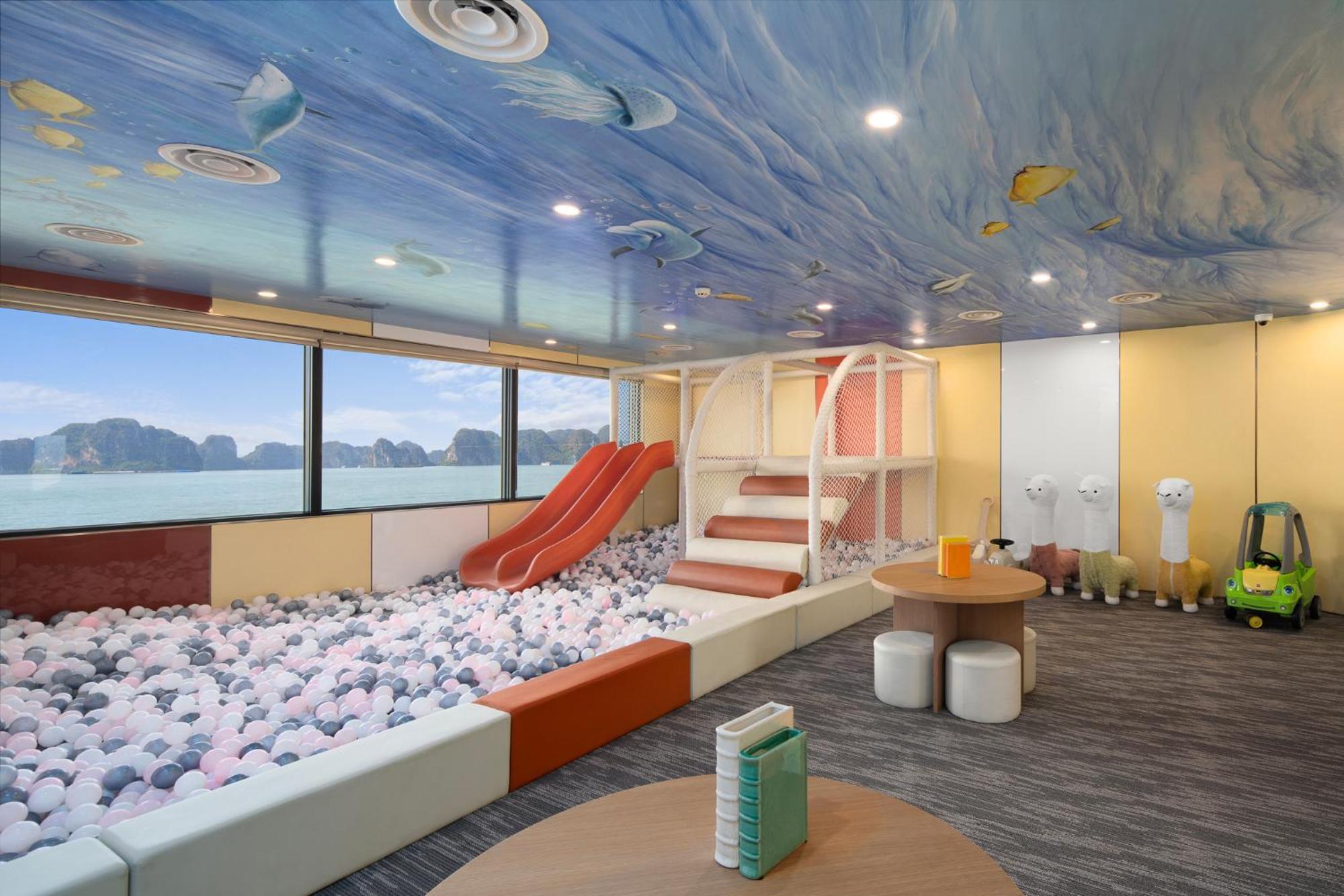 Hotel Grand Pioneers Halong Bay Cruise 1 Ha Long Esterno foto